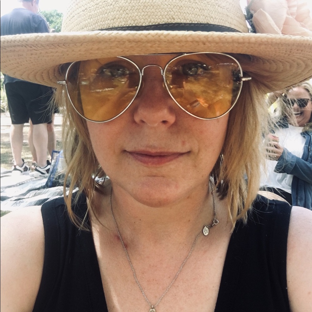 Meet your Posher, Jasmine